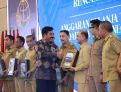 Surunuddin Terima Materi Hasil Bantuan Teknis RDTR dari Kepala Badan Pertanahan Nasional