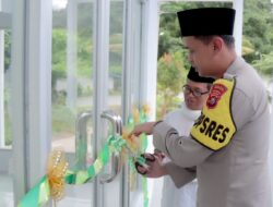 Kapolres Konsel Resmikan Musholla Polsek Moramo