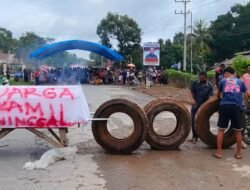 Sering ‘Memakan’ Korban, Warga Rambu-Rambu Blokade Jalan Penghubung Motaha-Kendari