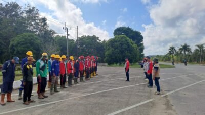 Tanamkan Kepedulian Lingkungan, Hasran Parenda Pimpin Gerakan Bersih-bersih di Kota Andoolo