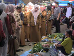 Pemkab Konsel Sidak Pasar Jelang Idul Adha, Pastikan Harga Bahan Pokok Stabil