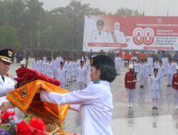 Paskibraka Basah Kuyup, Bupati Konsel: Hujan Ini Tanda Kesejukan dan Pengingat Perjuangan