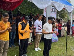 Bupati Konsel Basah-basahan Bersama Warga pada Pembukaan Porseni di Kecamatan Andoolo