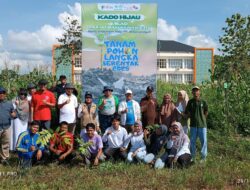 Kado Hijau Milad ke-113: Majelis LH Muhammadiyah Sultra Tanam 50 Pohon Endemik di Kendari