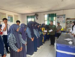 Baznas Konsel Salurkan Bantuan ‘Konsel Cerdas’ untuk 23 Siswa Kurang Mampu di SMP 2