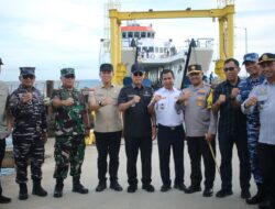 Pastikan Nataru Kondusif, Begini Aksi Bupati Irham Saat Pantau Pelabuhan Torobulu Bersama Gubernur dan Kapolda