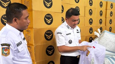 Wabup Konsel Tinjau Gudang Disdikbud, Pastikan Kualitas Seragam Gratis Tahun 2026