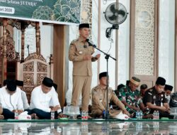 Gelar Isra Mi’raj di Masjid Al-Imran, Bupati Konsel Tekankan Pentingnya Disiplin Beribadah