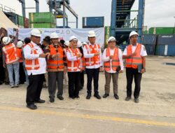 Bupati Irham Kalenggo Hadiri Launching Direct Ekspor Perdana Sultra–Cina