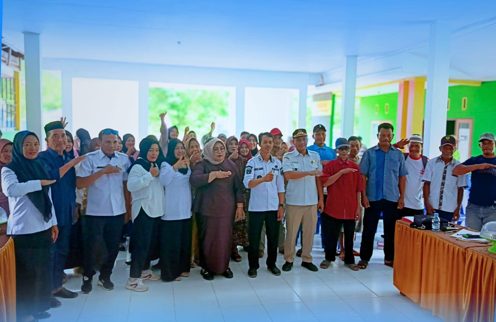 Turun ke Desa Punggapu, Srikandi NasDem Nurniati Serap dan Janji Kawal Aspirasi Warga