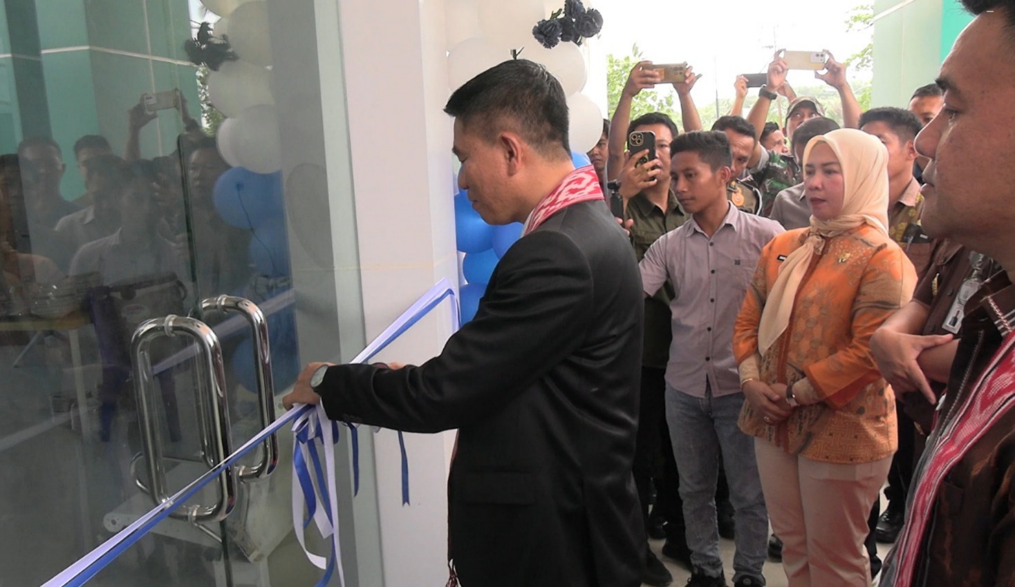 Perkuat Infrastruktur Kesehatan, Irham Kalenggo Resmikan Wajah Baru Puskesmas Andoolo