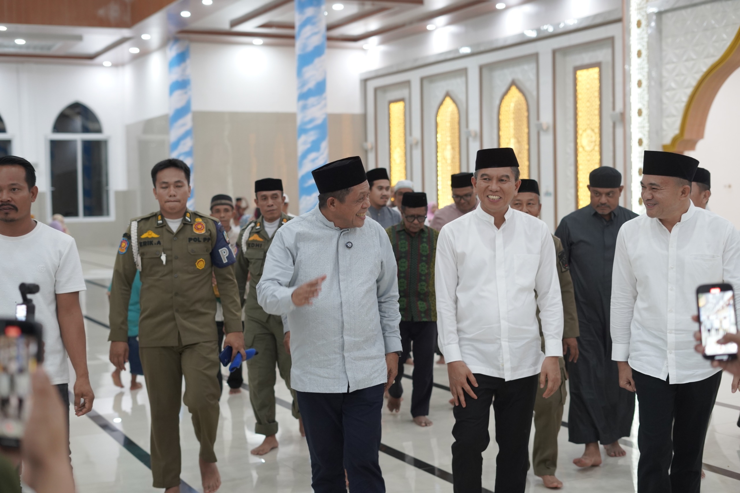 Rajut Ukhuwah di Bulan Mulia, Irham Kalenggo dan Wahyu Imran Sambut Hangat Safari Ramadan Wagub Sultra