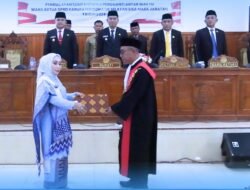 Estafet Kepemimpinan di Parlemen Konsel: Hj. Yuliati Resmi Jabat Wakil Ketua I DPRD