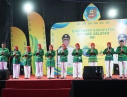 Simfoni Keberagaman: Harmoni Suara Diskominfo Jadi Magnet di Panggung Utama HUT Konsel.