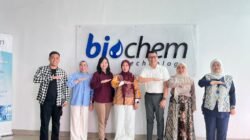 Kadinkes Konsel Kunjungi PT BioChem Technology Surabaya, Dorong Keamanan Pangan dan Peningkatan Kualitas UMKM