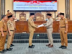 Pemkab Konsel Serahkan Raperda Desa, Payung Hukum Pilkades Serentak 27 Desa dan 3 PAW Tahun Ini