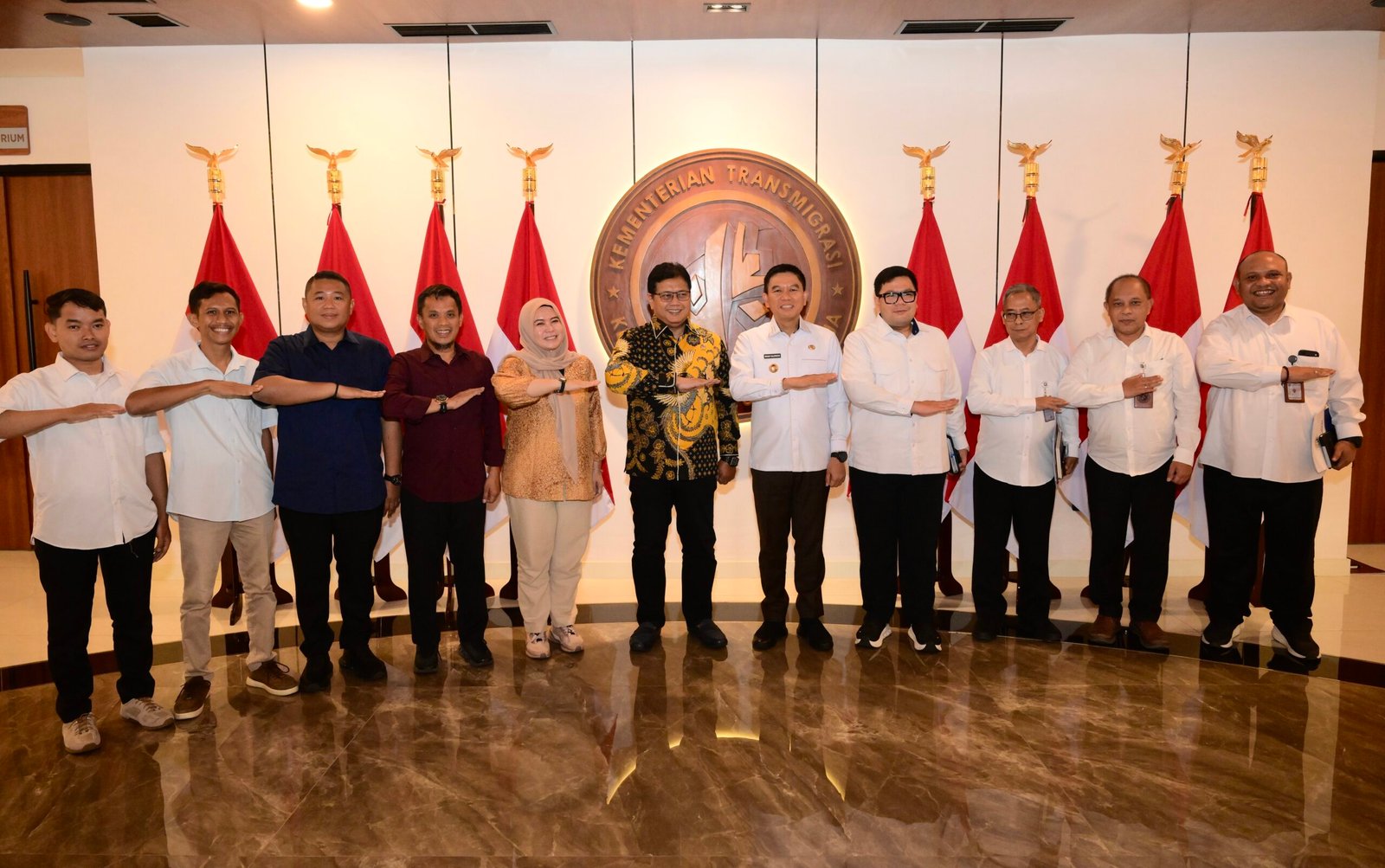 Bupati Konsel Temui Wamen Transmigrasi, Dorong Percepatan Sarana Dasar di Daerah