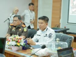 Buka Sosialisasi Aplikasi “Jaga Desa”, Bupati Irham Kalenggo Tegaskan Sinergi Pemkab dan Kejari Konawe Selatan