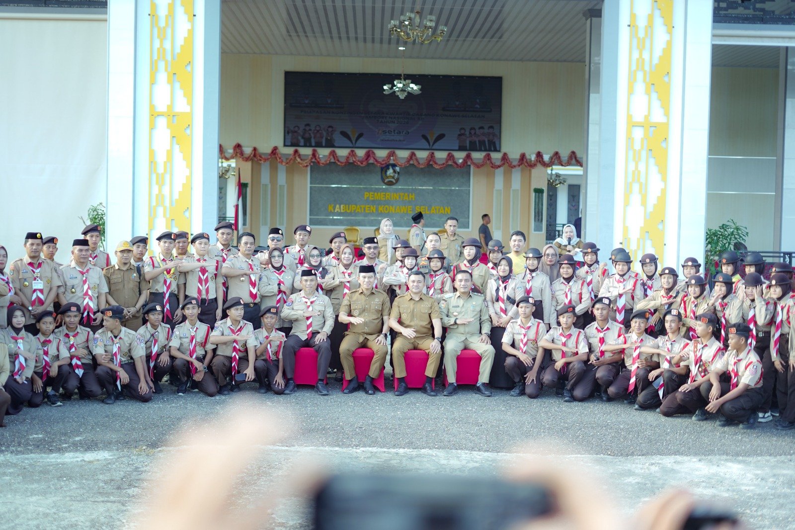 Pemkab Konsel Berangkatkan 80 Rombongan Kontingen Pramuka ke Cibubur