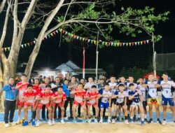 Dukung Pembinaan Atlet Desa, Ketua KONI Konsel Buka Turnamen Bola Voli di Ranomeeto