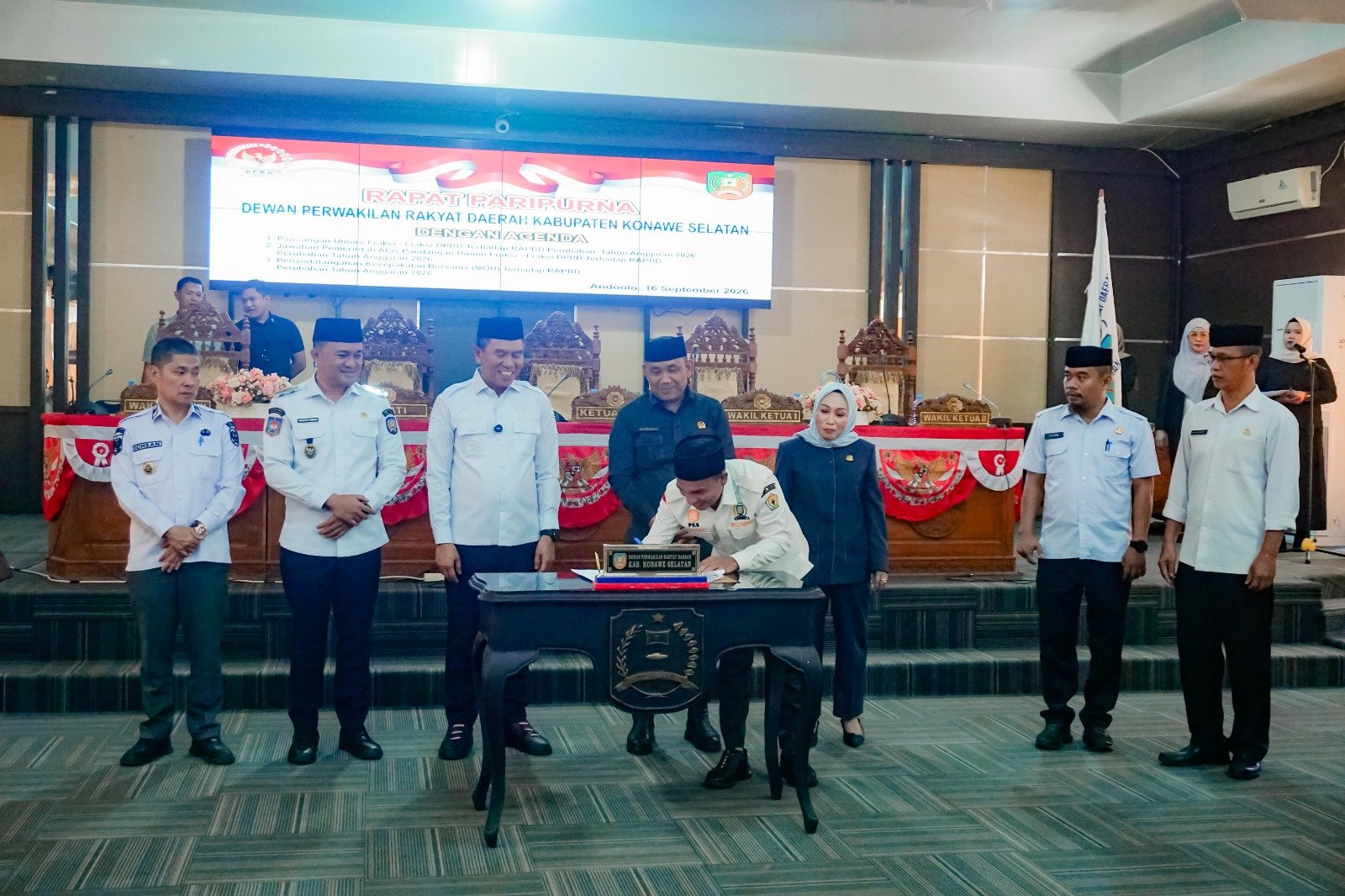 Sepakat Perubahan APBD 2026, Bupati Irham Kalenggo Sambut Catatan Kritis DPRD Konsel