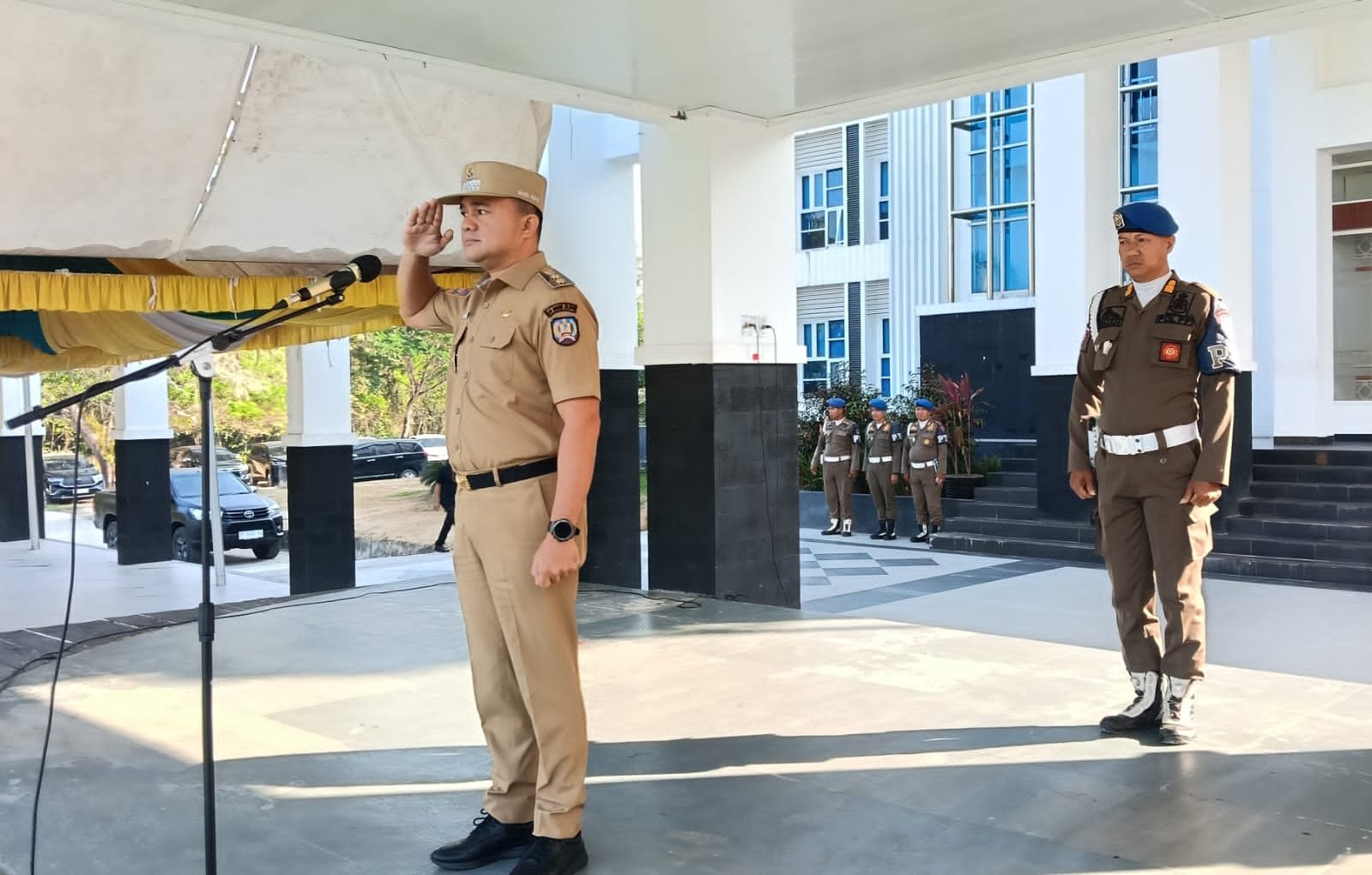 Wabup Konsel Wahyu Ade Pratama Murka pada ASN “Jarang Masuk tapi Nuntut TPP”: Kinerja Harus Dibayar Bukti!